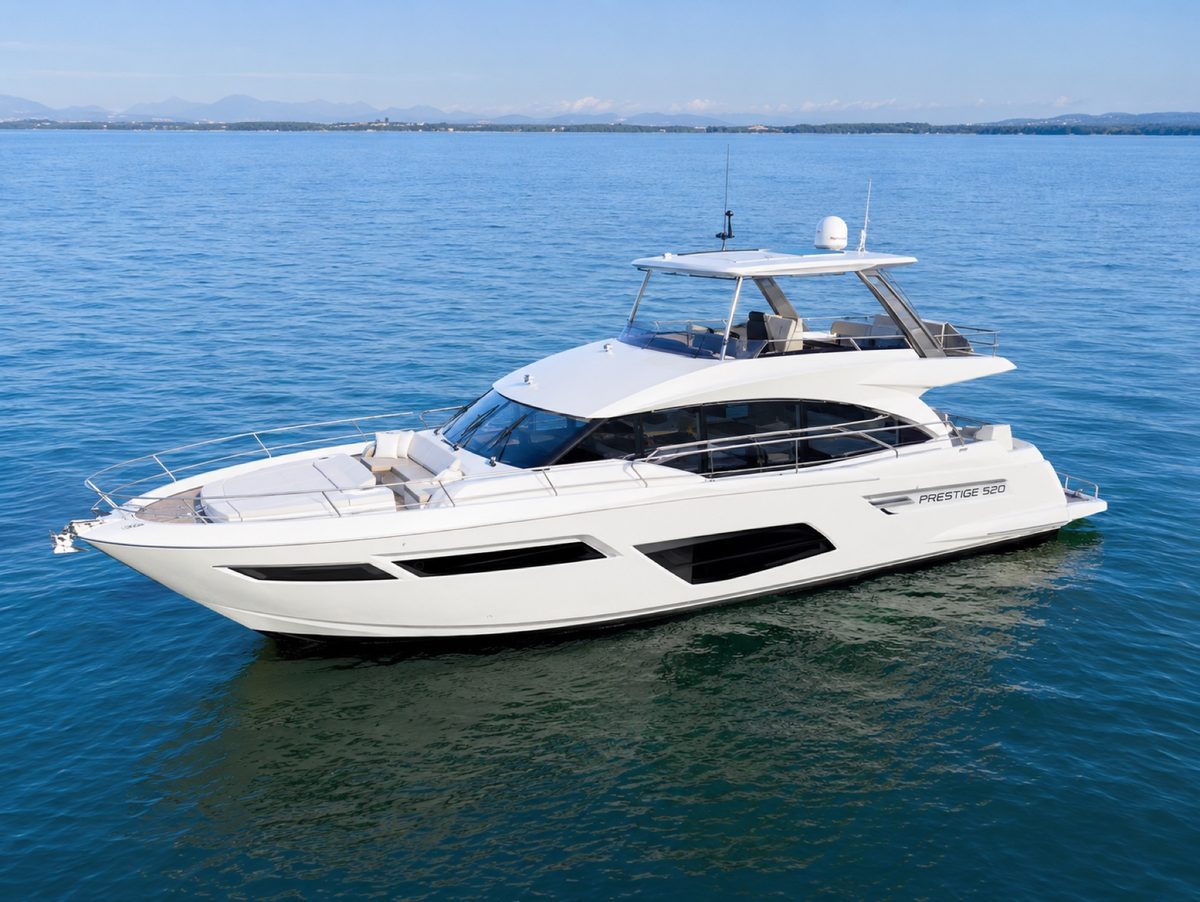 Princess F70 motor yacht charter off Marbella, Puerto Banús